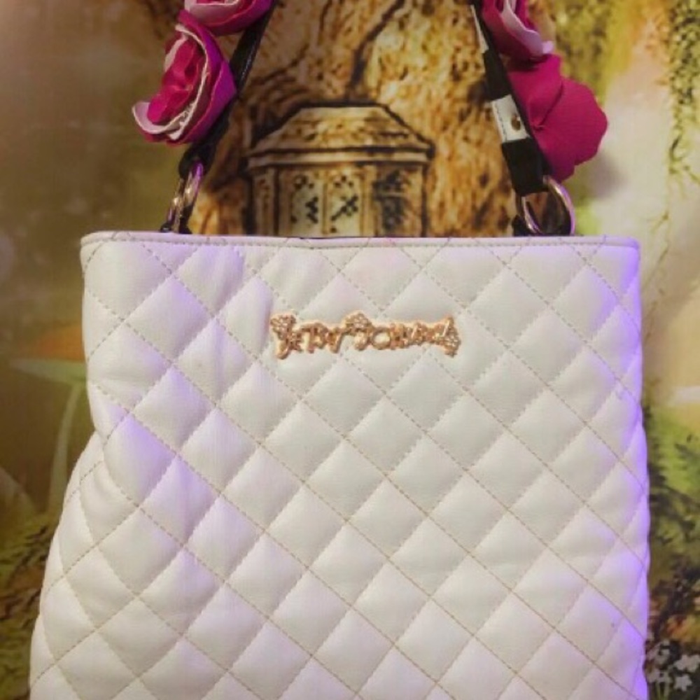Pink Black and white Betsy Johnson Bag🌹🌺